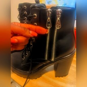 Black GBG Los Angeles boots